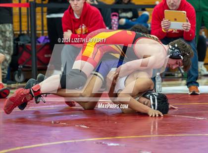 Thumbnail 3 in Lou Bronzan Invitational photogallery.