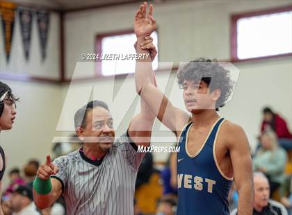 Thumbnail 1 in Lou Bronzan Invitational photogallery.