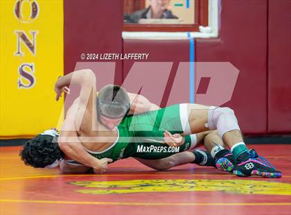 Thumbnail 2 in Lou Bronzan Invitational photogallery.