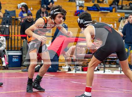 Thumbnail 3 in Lou Bronzan Invitational photogallery.