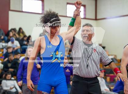 Thumbnail 1 in Lou Bronzan Invitational photogallery.