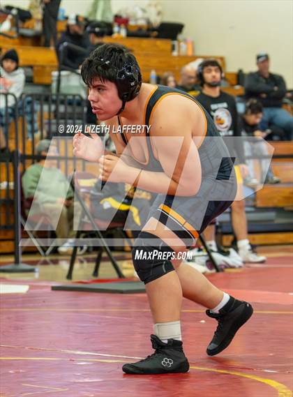 Thumbnail 3 in Lou Bronzan Invitational photogallery.