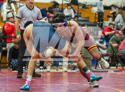 Thumbnail 2 in Lou Bronzan Invitational photogallery.