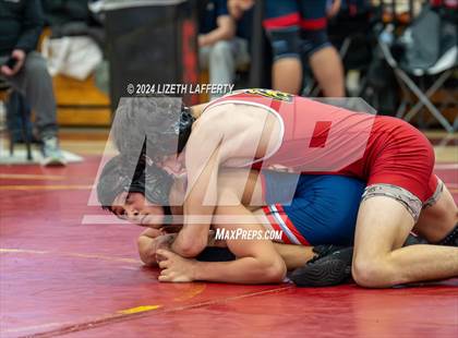 Thumbnail 1 in Lou Bronzan Invitational photogallery.