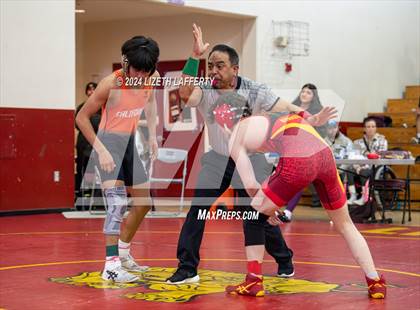 Thumbnail 2 in Lou Bronzan Invitational photogallery.