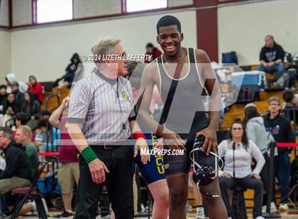 Thumbnail 1 in Lou Bronzan Invitational photogallery.