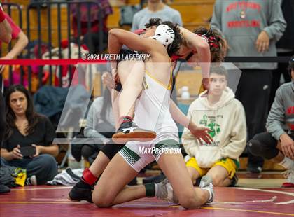 Thumbnail 2 in Lou Bronzan Invitational photogallery.