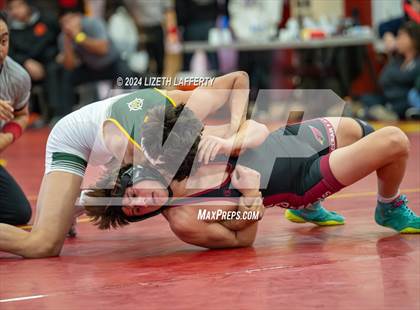 Thumbnail 3 in Lou Bronzan Invitational photogallery.