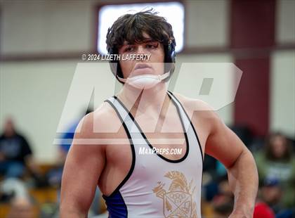 Thumbnail 3 in Lou Bronzan Invitational photogallery.