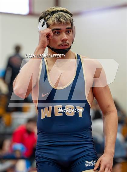 Thumbnail 2 in Lou Bronzan Invitational photogallery.