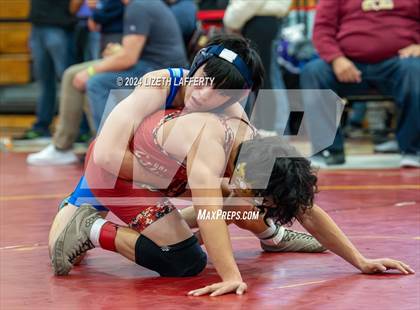 Thumbnail 3 in Lou Bronzan Invitational photogallery.