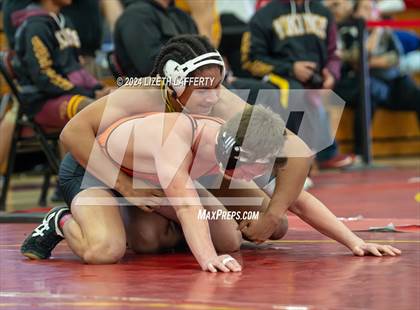 Thumbnail 3 in Lou Bronzan Invitational photogallery.
