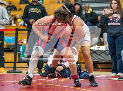 Thumbnail 1 in Lou Bronzan Invitational photogallery.