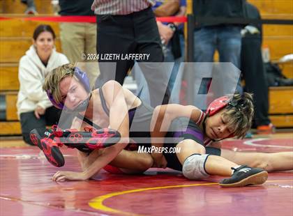 Thumbnail 1 in Lou Bronzan Invitational photogallery.