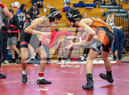 Thumbnail 2 in Lou Bronzan Invitational photogallery.