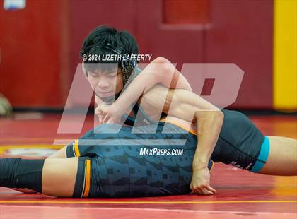 Thumbnail 3 in Lou Bronzan Invitational photogallery.