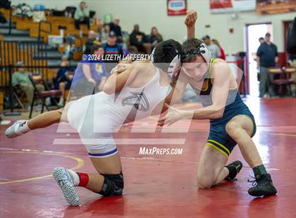 Thumbnail 2 in Lou Bronzan Invitational photogallery.