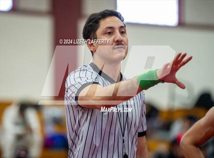 Thumbnail 2 in Lou Bronzan Invitational photogallery.