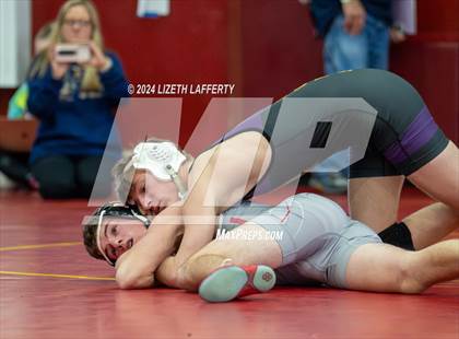 Thumbnail 2 in Lou Bronzan Invitational photogallery.