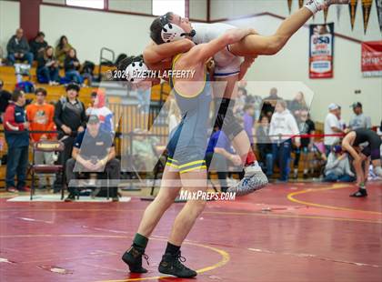 Thumbnail 2 in Lou Bronzan Invitational photogallery.