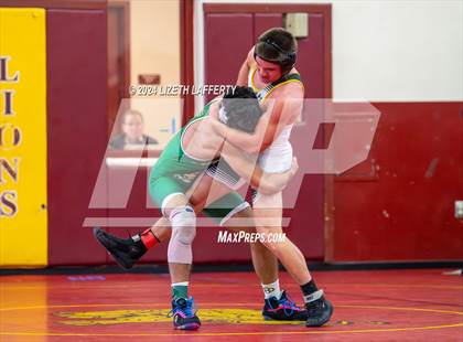 Thumbnail 1 in Lou Bronzan Invitational photogallery.