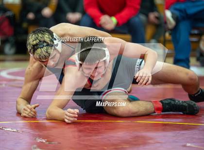 Thumbnail 2 in Lou Bronzan Invitational photogallery.