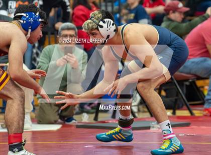 Thumbnail 2 in Lou Bronzan Invitational photogallery.