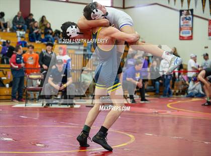 Thumbnail 1 in Lou Bronzan Invitational photogallery.