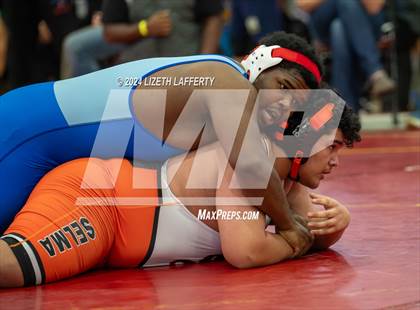 Thumbnail 3 in Lou Bronzan Invitational photogallery.