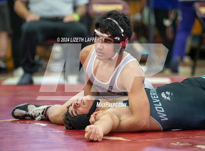 Thumbnail 1 in Lou Bronzan Invitational photogallery.
