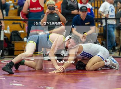 Thumbnail 3 in Lou Bronzan Invitational photogallery.