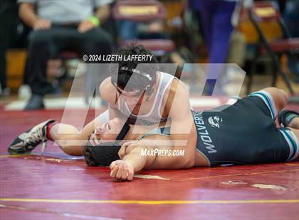 Thumbnail 3 in Lou Bronzan Invitational photogallery.