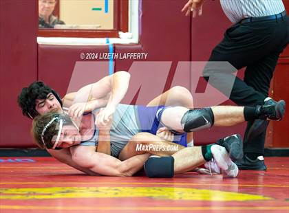 Thumbnail 1 in Lou Bronzan Invitational photogallery.