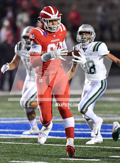 Thumbnail 2 in De La Salle @ Mater Dei (CIF State Open DIV Championship) photogallery.