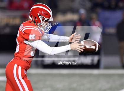 Thumbnail 2 in De La Salle @ Mater Dei (CIF State Open DIV Championship) photogallery.