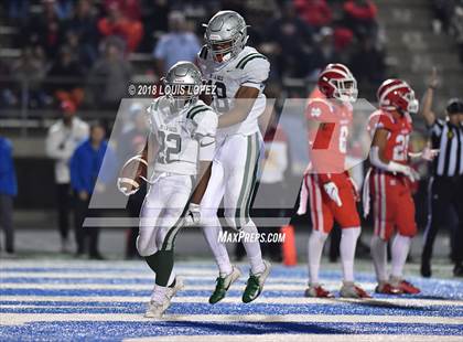 Thumbnail 2 in De La Salle @ Mater Dei (CIF State Open DIV Championship) photogallery.