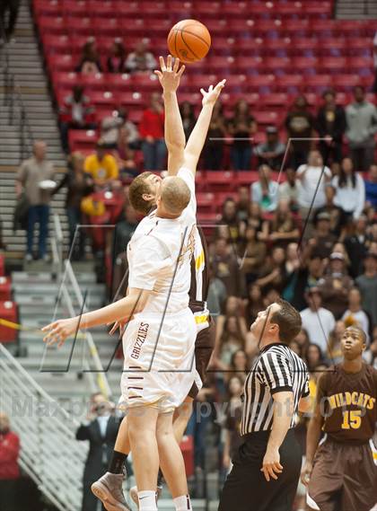 Thumbnail 1 in El Camino vs Mission Hills (CIF SDS D1 Final) photogallery.