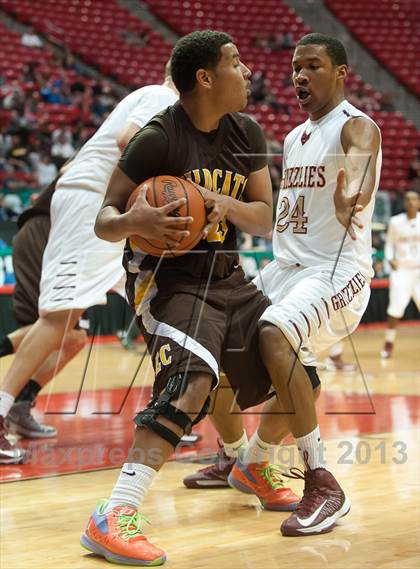 Thumbnail 3 in El Camino vs Mission Hills (CIF SDS D1 Final) photogallery.