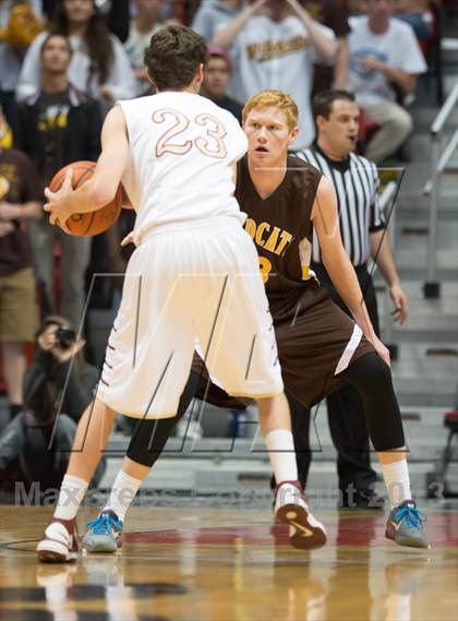 Thumbnail 3 in El Camino vs Mission Hills (CIF SDS D1 Final) photogallery.