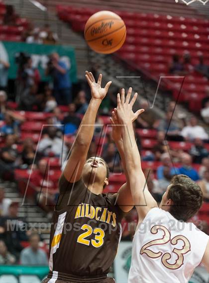 Thumbnail 3 in El Camino vs Mission Hills (CIF SDS D1 Final) photogallery.