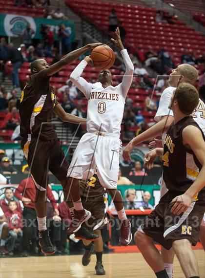 Thumbnail 3 in El Camino vs Mission Hills (CIF SDS D1 Final) photogallery.