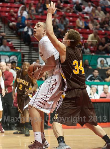 Thumbnail 3 in El Camino vs Mission Hills (CIF SDS D1 Final) photogallery.