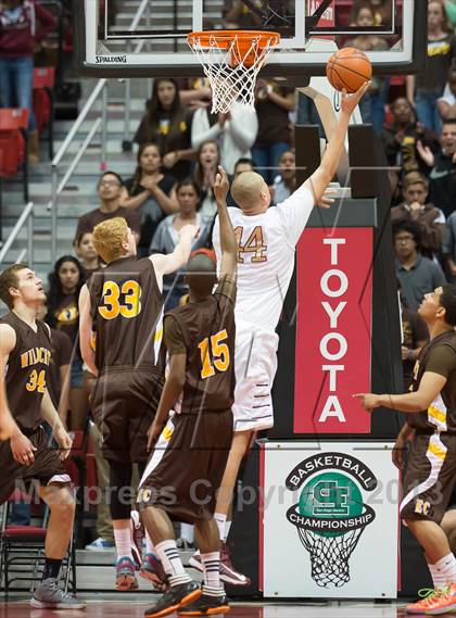 Thumbnail 2 in El Camino vs Mission Hills (CIF SDS D1 Final) photogallery.