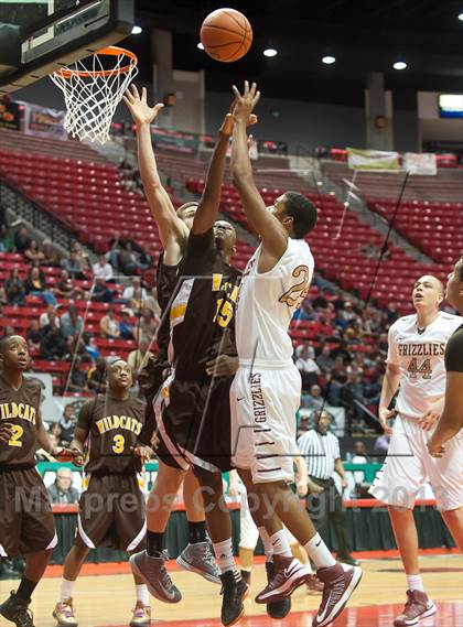 Thumbnail 1 in El Camino vs Mission Hills (CIF SDS D1 Final) photogallery.