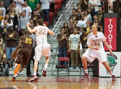 Thumbnail 2 in El Camino vs Mission Hills (CIF SDS D1 Final) photogallery.