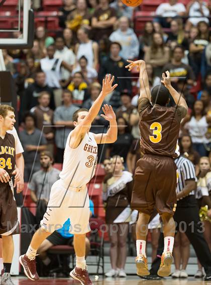 Thumbnail 2 in El Camino vs Mission Hills (CIF SDS D1 Final) photogallery.