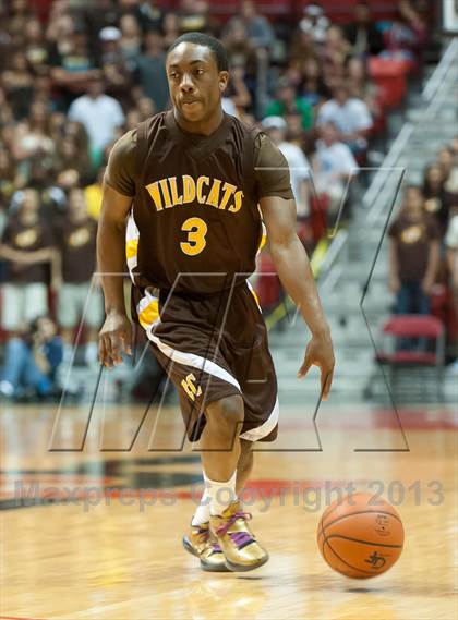 Thumbnail 3 in El Camino vs Mission Hills (CIF SDS D1 Final) photogallery.