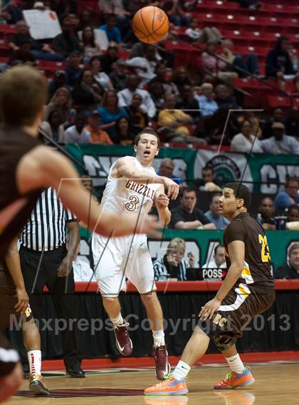 Thumbnail 2 in El Camino vs Mission Hills (CIF SDS D1 Final) photogallery.