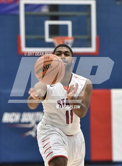 Thumbnail 2 in Rich South vs. Marshall (Big Dipper Tournament) photogallery.
