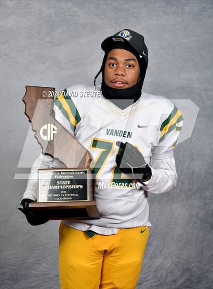 Thumbnail 1 in Vanden (CIF State Div. 3-A Awards) photogallery.